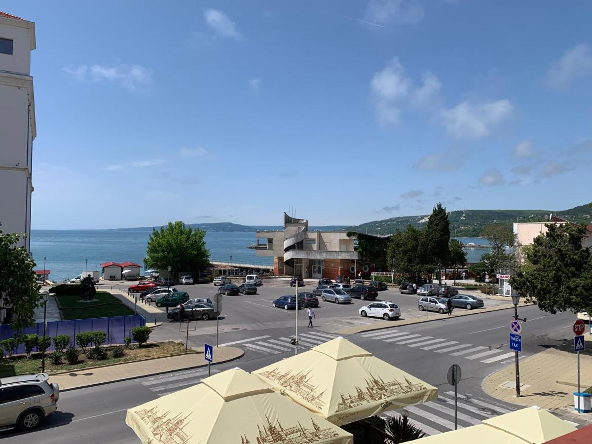 Sea Square Hotel Balchik Exterior photo